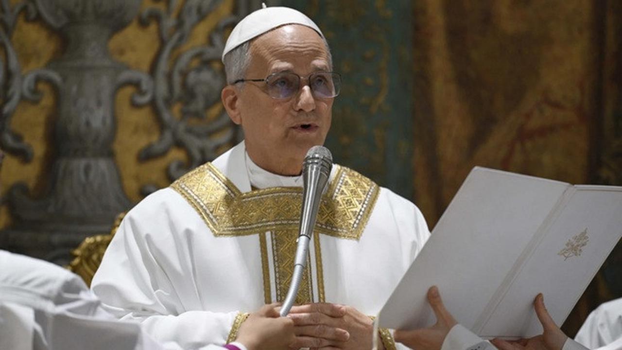 Kota Kelahiran Paus Leo XIV Dipadati Peziarah Setahun Setelah Memimpin Gereja Katolik
