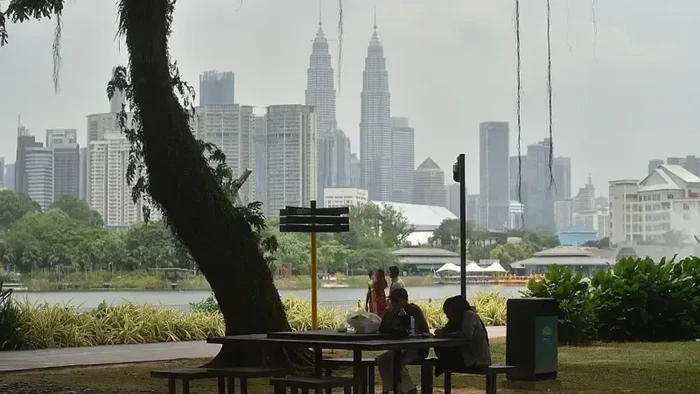 Kabut Asap Karhutla Indonesia Lintasi Batas Negara, Sejumlah Negara ASEAN Tingkatkan Kewaspadaan