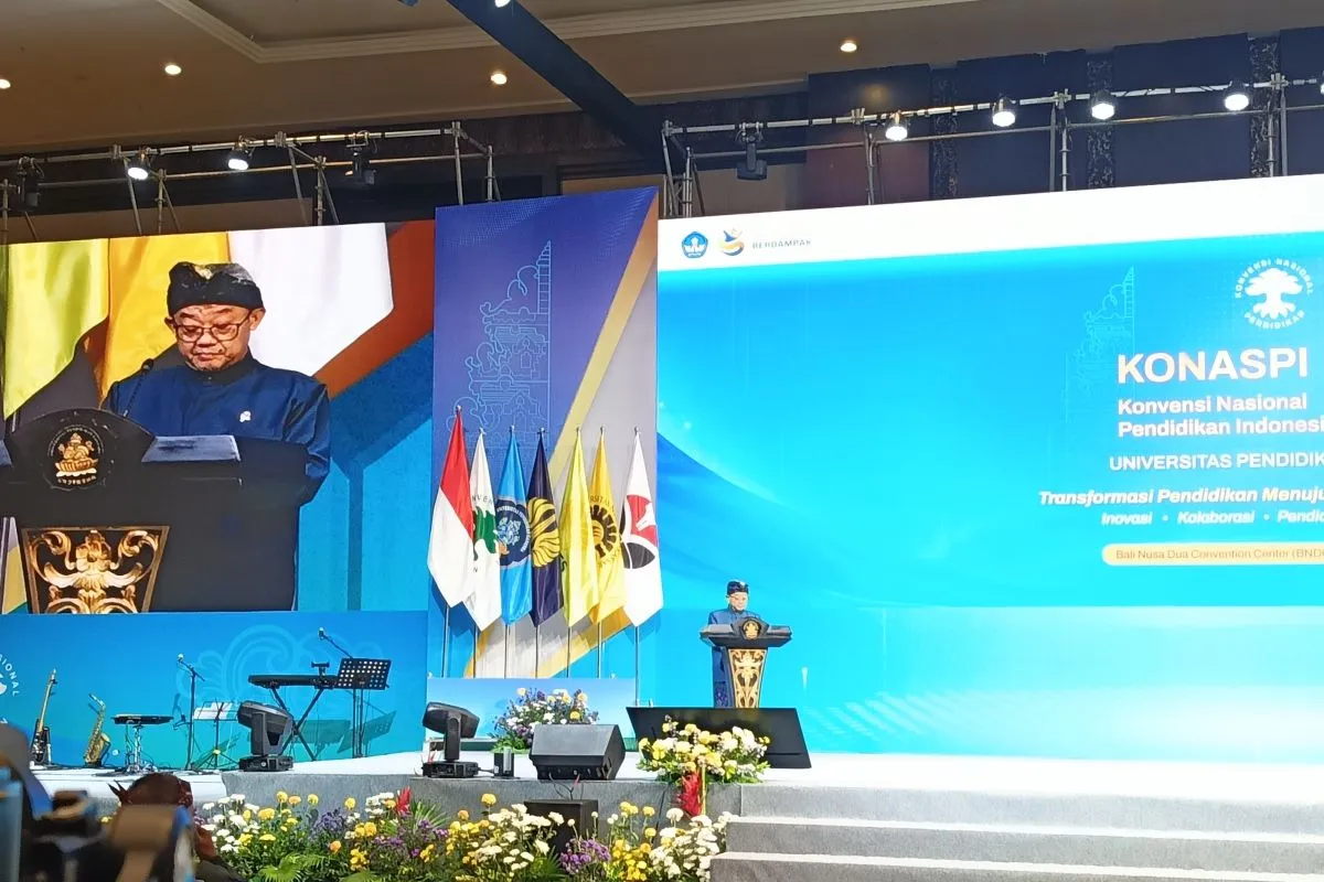 Baru 25 Persen Sekolah Ajarkan Coding dan AI, Kemendikdasmen Dorong Perluasan Bertahap